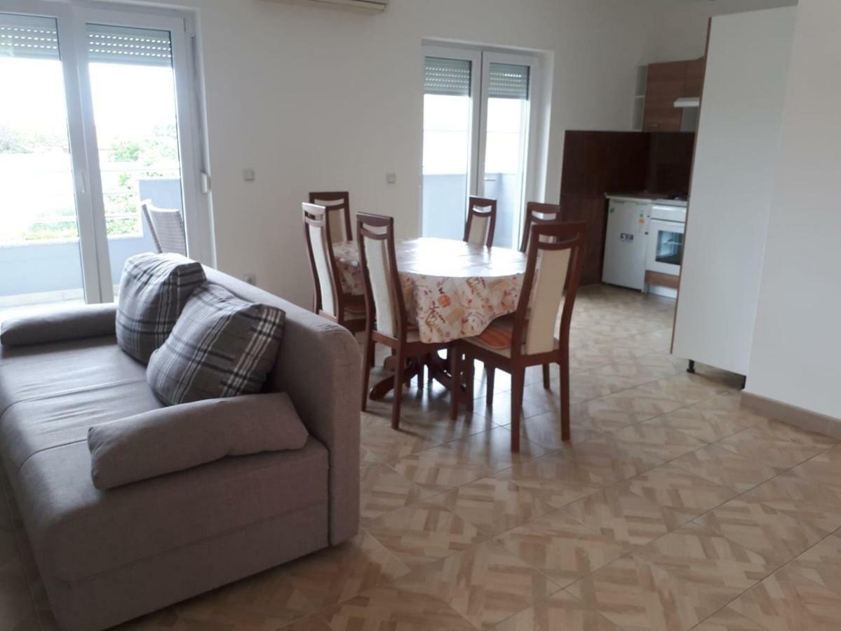 Apartmani Kuzmic Vrsi Buitenkant foto