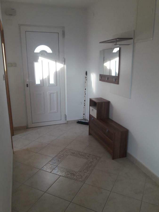 Apartmani Kuzmic Vrsi Buitenkant foto