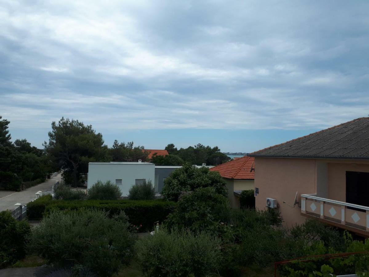 Apartmani Kuzmic Vrsi Buitenkant foto