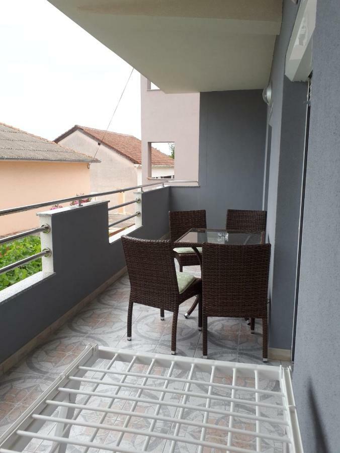 Apartmani Kuzmic Vrsi Buitenkant foto
