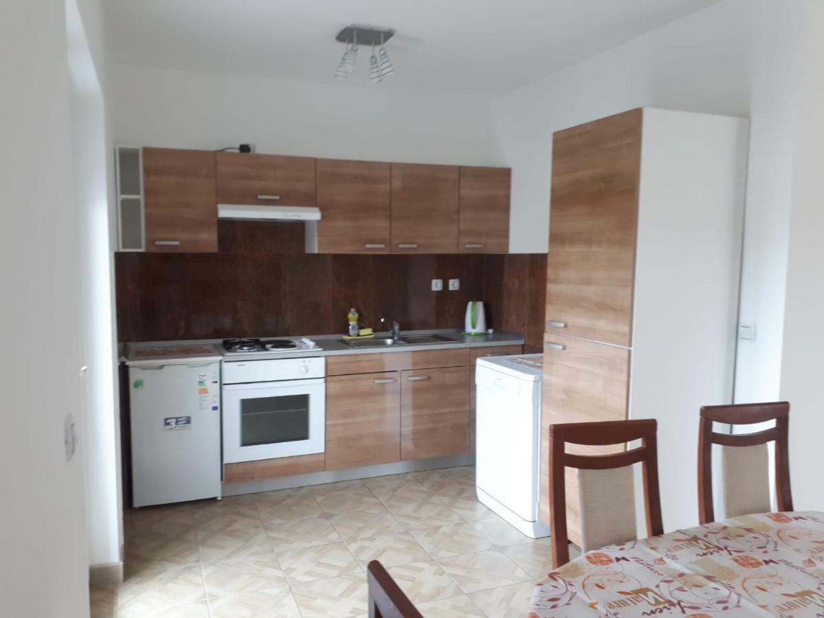 Apartmani Kuzmic Vrsi Buitenkant foto